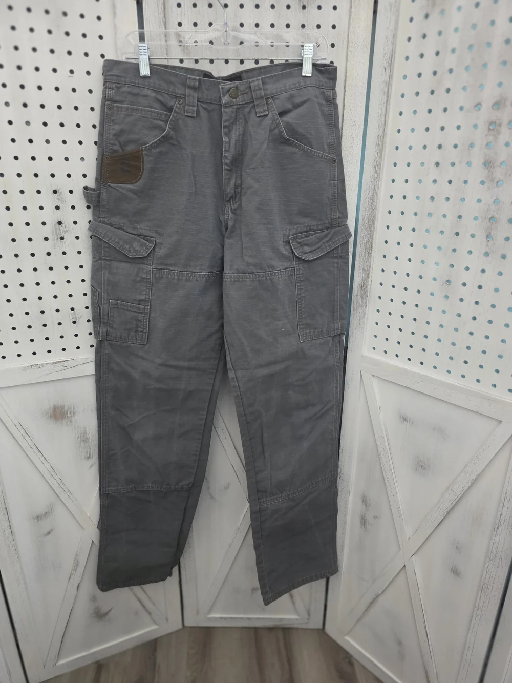Wrangler Riggs Men's Gray Cargo Pants with Multiple Pockets Size 32x36